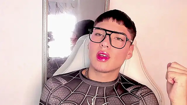 แชท XXX สดของ Connor_Kings