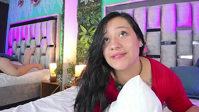 Emilye_rousee 现场XXX聊天