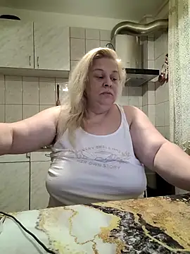 Chat +18 de AriannaMilf ao vivo