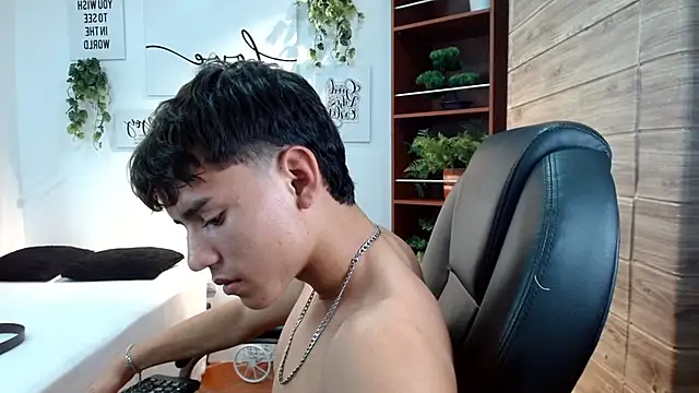 Ryan_grayxn Live XXX chat