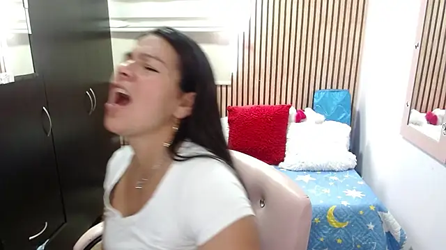 دردشة camilavargas_ الجنسية المباشرة