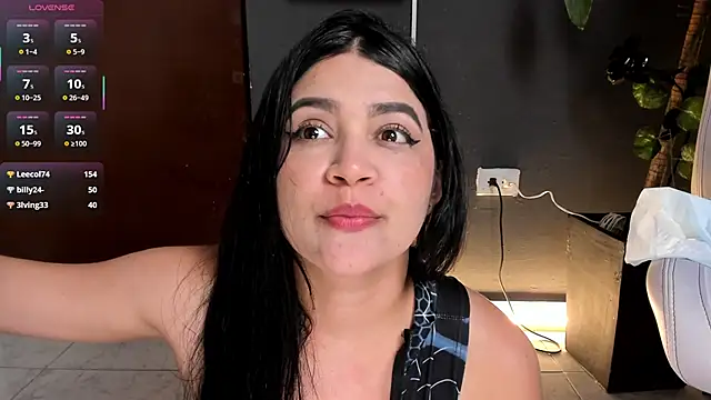 Emilyjhonson_01 élő XXX-chatje