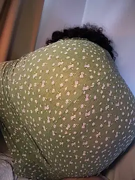 CurlyMilf_Vannexxxa Live XXX-Chat