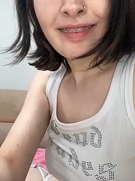 virusDoll's Live XXX Chat