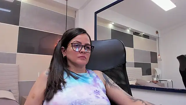 Živý XXX chat Zara_Jackson