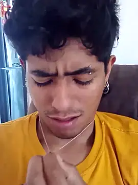 SkinniYamo Live XXX-Chat