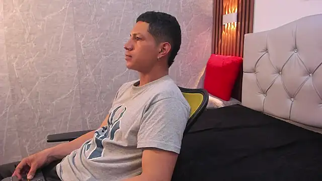 Chat +18 de Tony_Zackk ao vivo