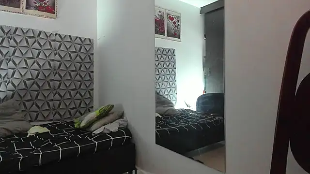 Benjamin_lich লাইভ XXX চ্যাট