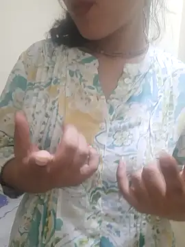 Chat +18 de Monika_kumari6 ao vivo