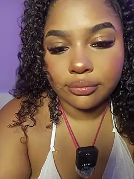 XXX chat uživo modela helenassnow