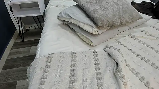 Charlie___Musk: онлайн-секс-чат