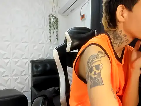 Chat +18 de lunallena_17 ao vivo