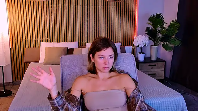 Chat XXX en directo de EmeraldGlow