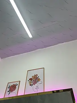 Jenifer_Lux XXX чат на живо