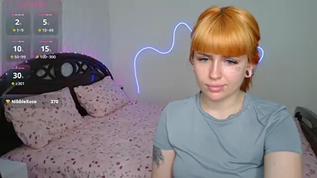VelvetEmber – Naživo XXX chat