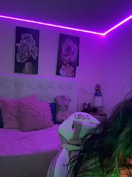 SamathaMay Adlı Modelin Canlı XXX Sohbeti