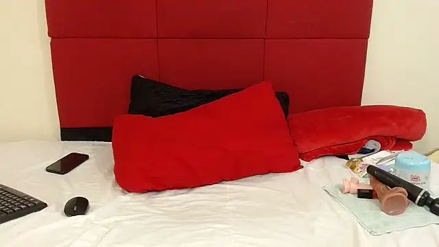 CurvyQueenx2's Live XXX Chat
