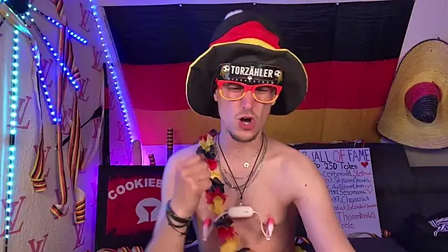 Cookieboy88 Adlı Modelin Canlı XXX Sohbeti