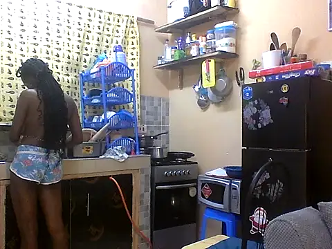 Hella254's Live XXX Chat
