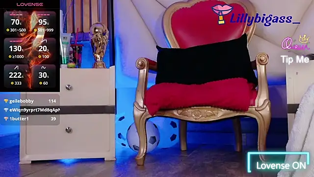 LilyyBigAss: απευθείας συνομιλία ΧΧΧ