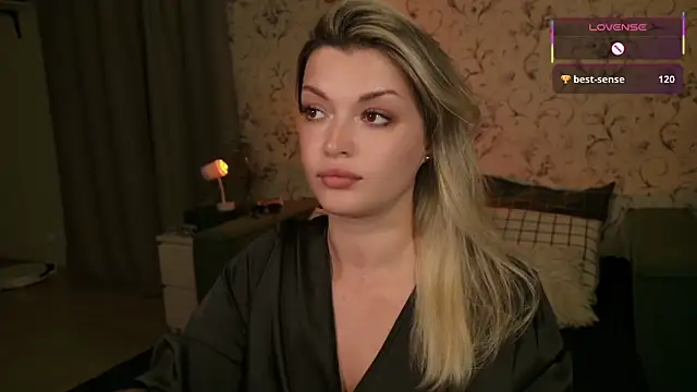 LadyDiLancaster – Naživo XXX chat