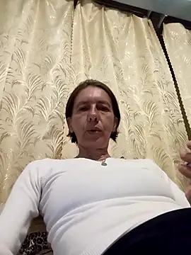 Show modela Tania9876 na web-kameri