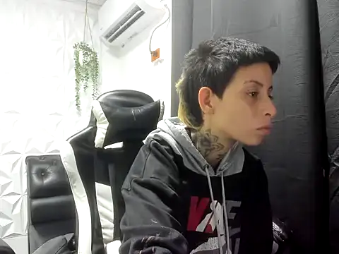 lunallena_17's Live XXX Chat