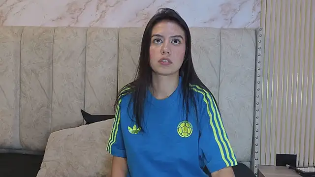 Chat XXX en directo de Alahia_Bloom