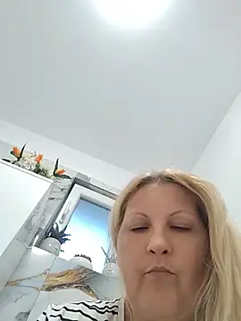 دردشة Divineblond الجنسية المباشرة