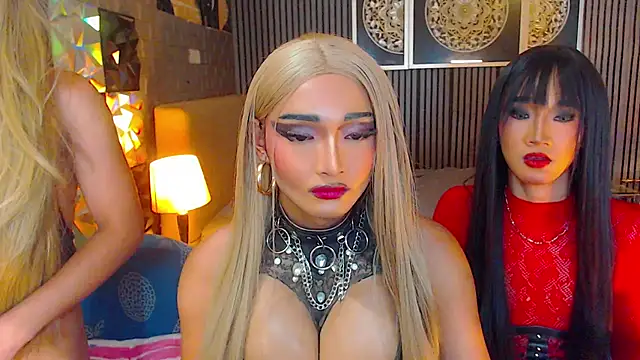 AudreyMilesTrans' Live XXX Chat