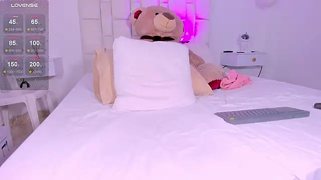 CodyTwink Adlı Modelin Canlı XXX Sohbeti