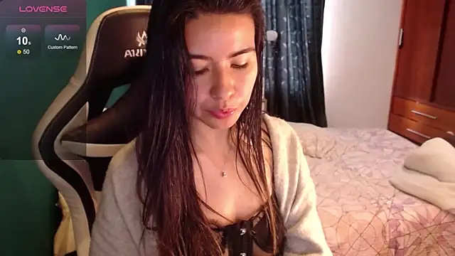 alice_middlee's Live XXX Chat