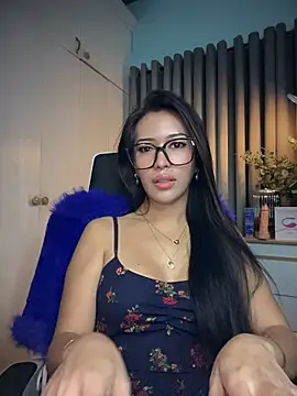 Jasmine_Elcock Live XXX-Chat