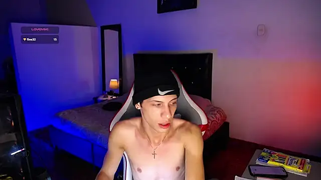 santiago_cutex Live XXX Chat