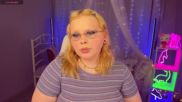 LottieReed লাইভ XXX চ্যাট