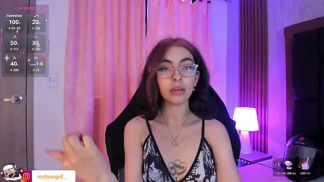 Molly_A Chat XXX in diretta