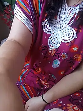 Rouzalinda_1 Adlı Modelin Canlı XXX Sohbeti