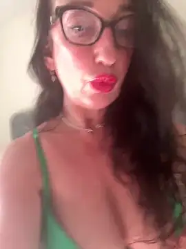 Chat XXX en directo de Kinky-CarlaXX