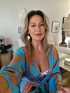 CelynaRoss Chat XXX live