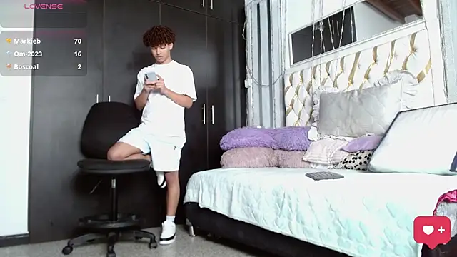 Chat XXX ao vivo de ian_smith_