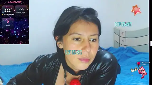 XXX chat uživo modela sandyquinnxx