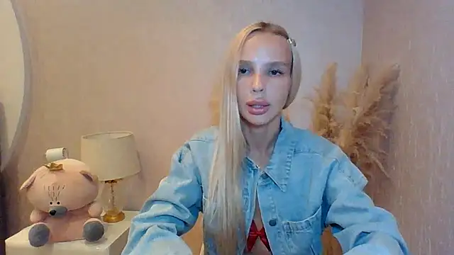 Milieva11's Live XXX Chat