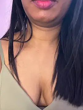 tamil_Aarathi's Live XXX Chat
