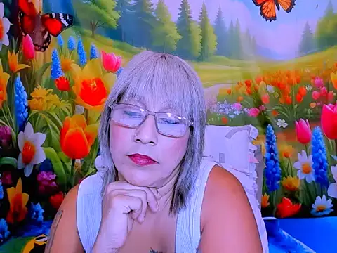 Chat +18 de indianroxy ao vivo