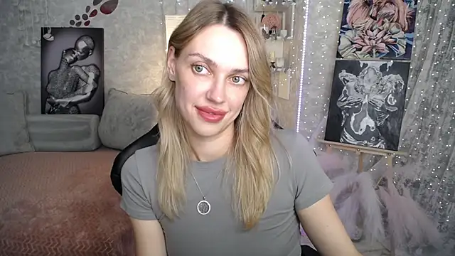 NickyAdamidi Adlı Modelin Canlı XXX Sohbeti