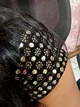 Chat +18 de anamik03 ao vivo