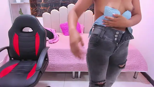 Chat +18 de Sophie_pink78 ao vivo