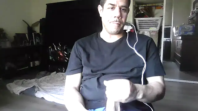 toosexy4myshirt's Webcam Show
