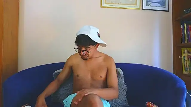 DavidsBoner live XXX chat