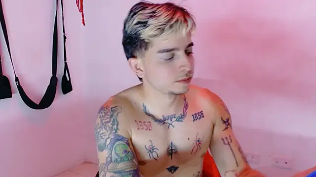 AliceandMax élő XXX-chatje